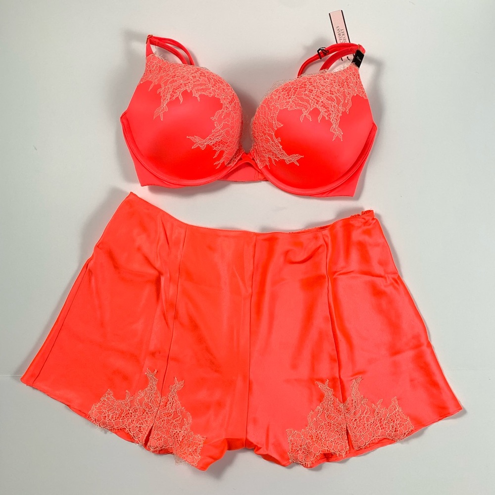 VS NWT 32DD Bra & Large Shorts Satin Orange SET